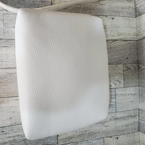 Urban Expressions clear Vinyl handbag W White vegan leather insert. - Picture 11 of 14